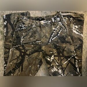 forever 21 size XS Camo jeans straight leg